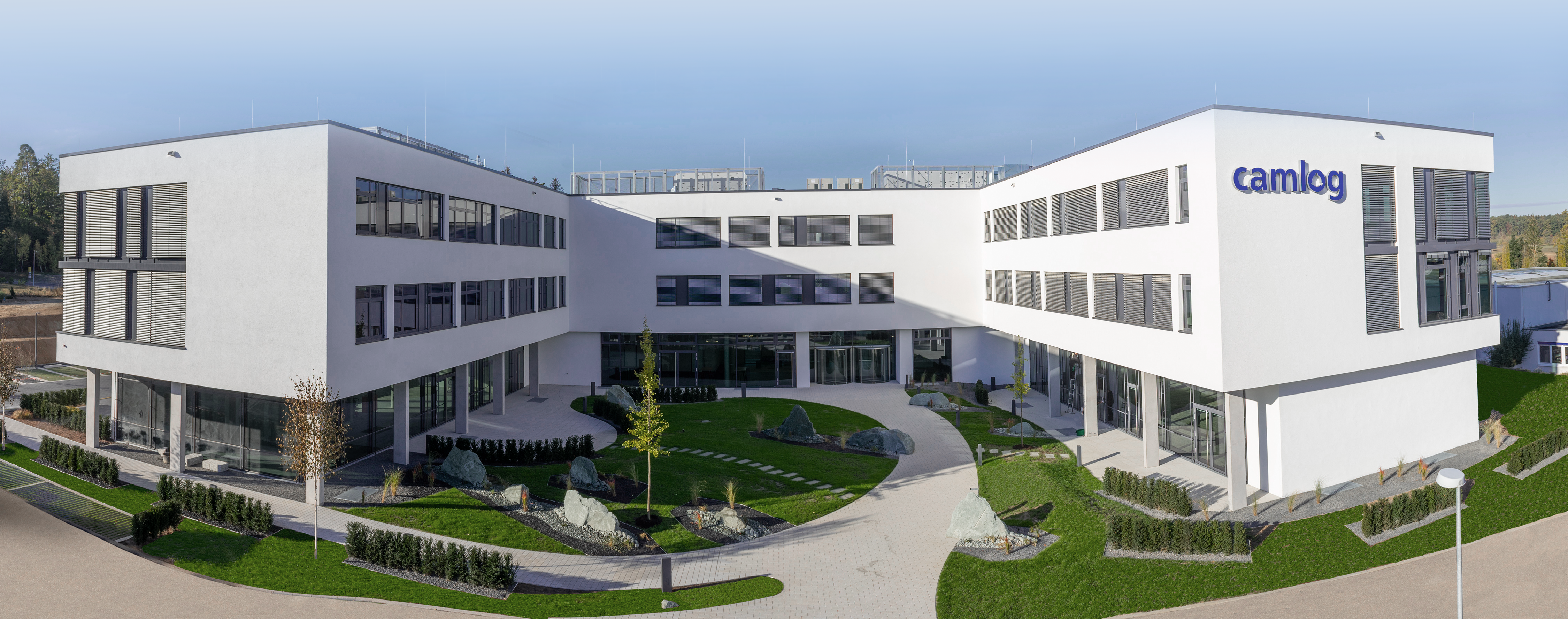 Außenansicht des Camlog Firmengebäudes