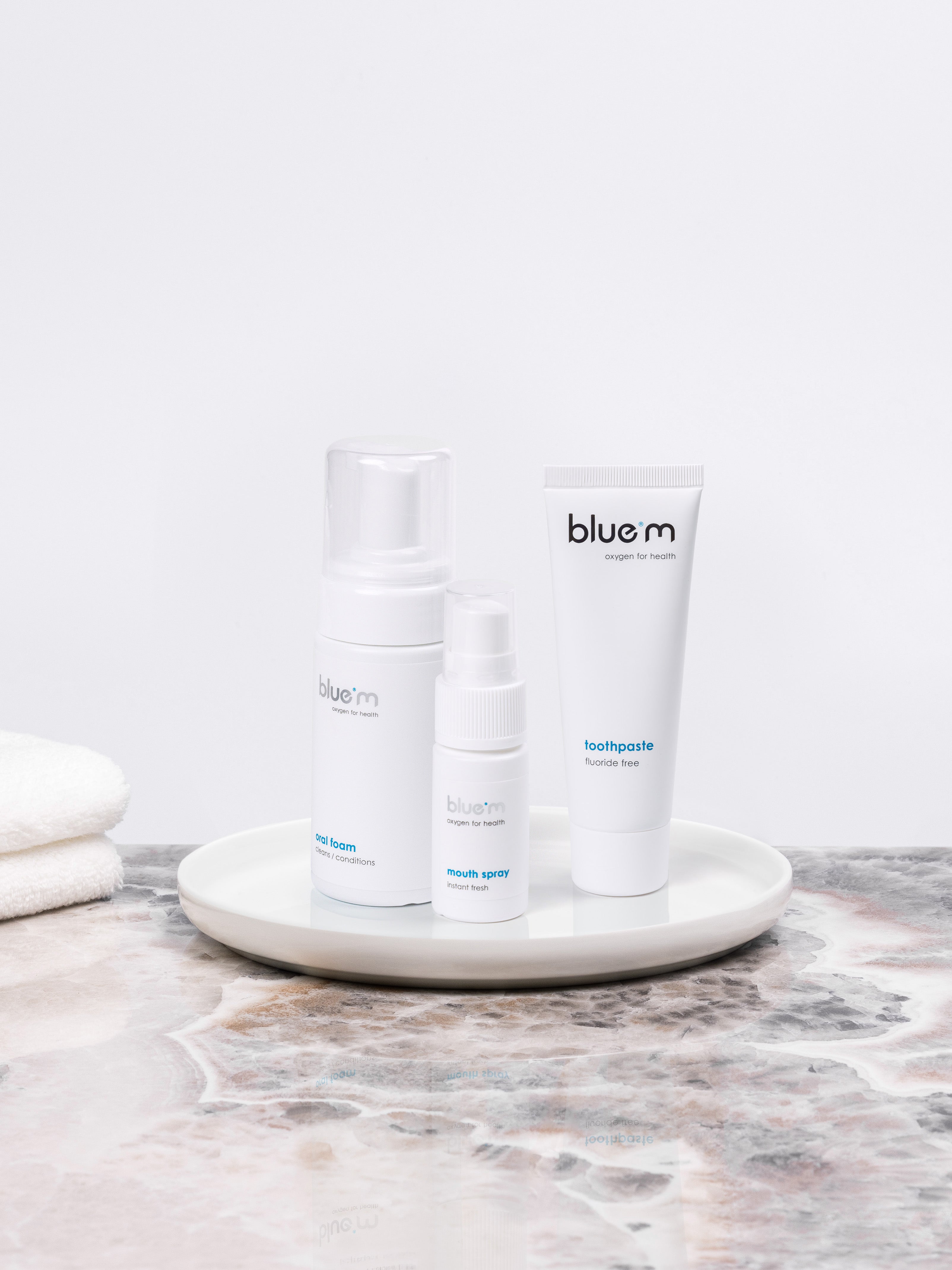 Diabetes Pflegeset bestehend aus Zahngel, Mundschaum und Mundspray.