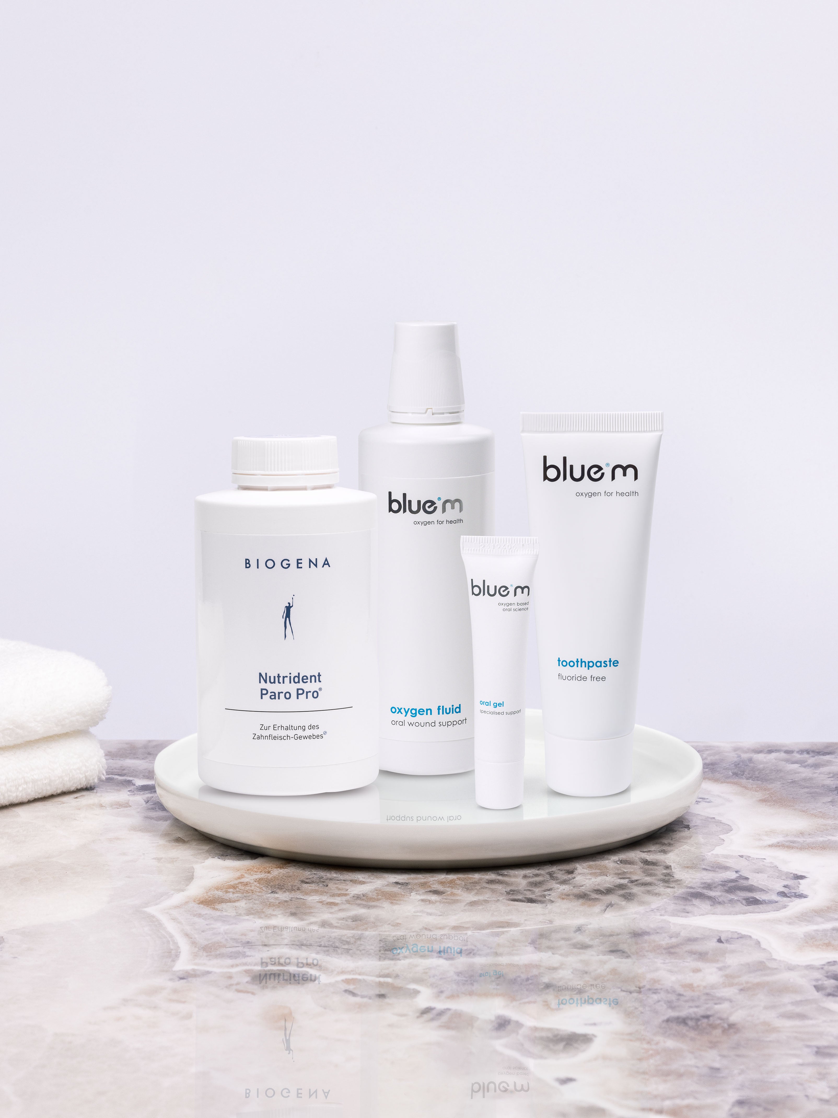 28PRO Paro-Pflegeset bestehend aus Zahngel, Sauerstoff-Fluid, Wundgel und Biogena Nutrident Paro Pro Nahrungsergänzungskapseln.