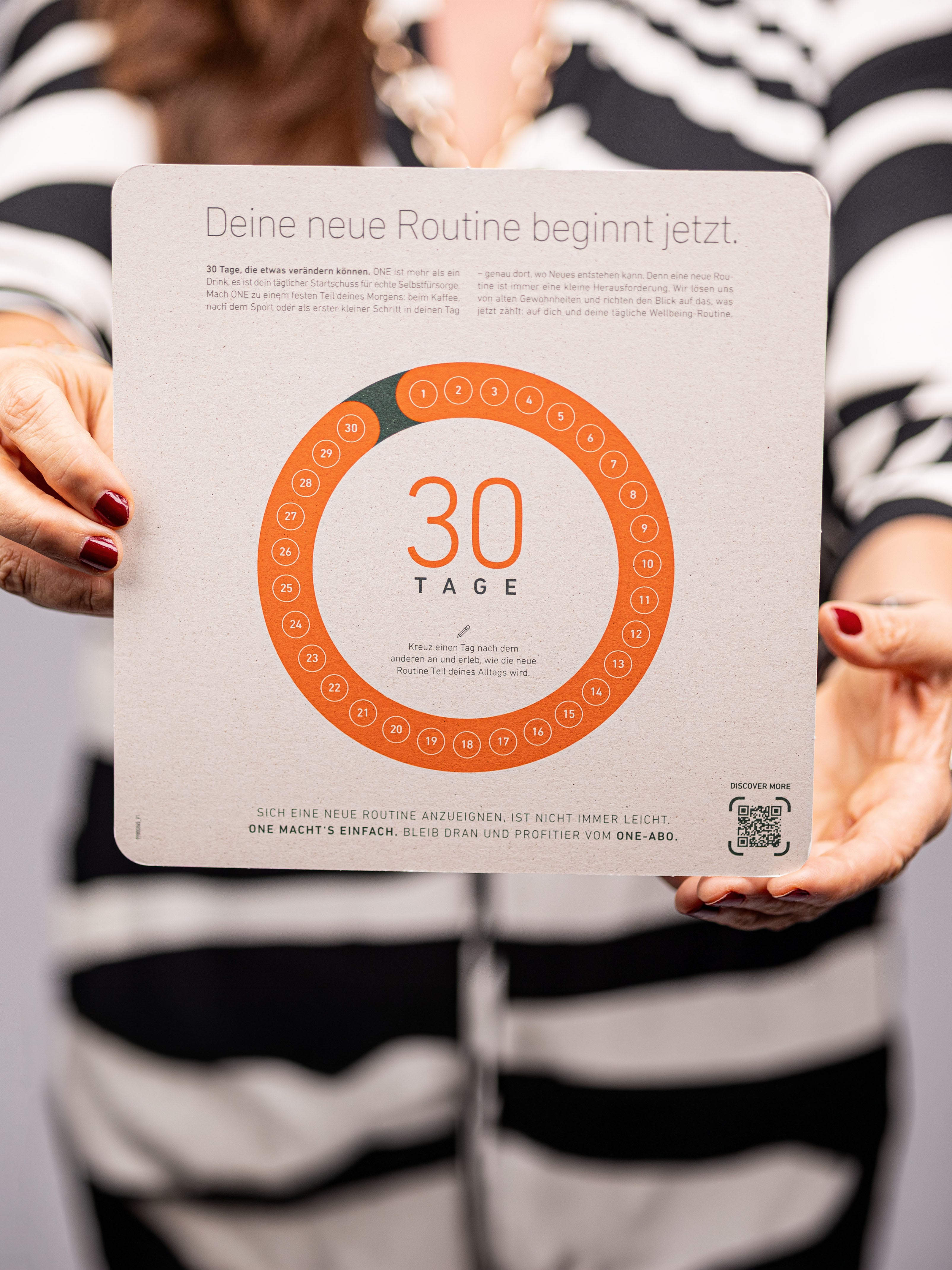 Das BIOGENA ONE All-in-One Supplement-Drink Startbundle bestehend aus Tagesportionen für 30 Tage.